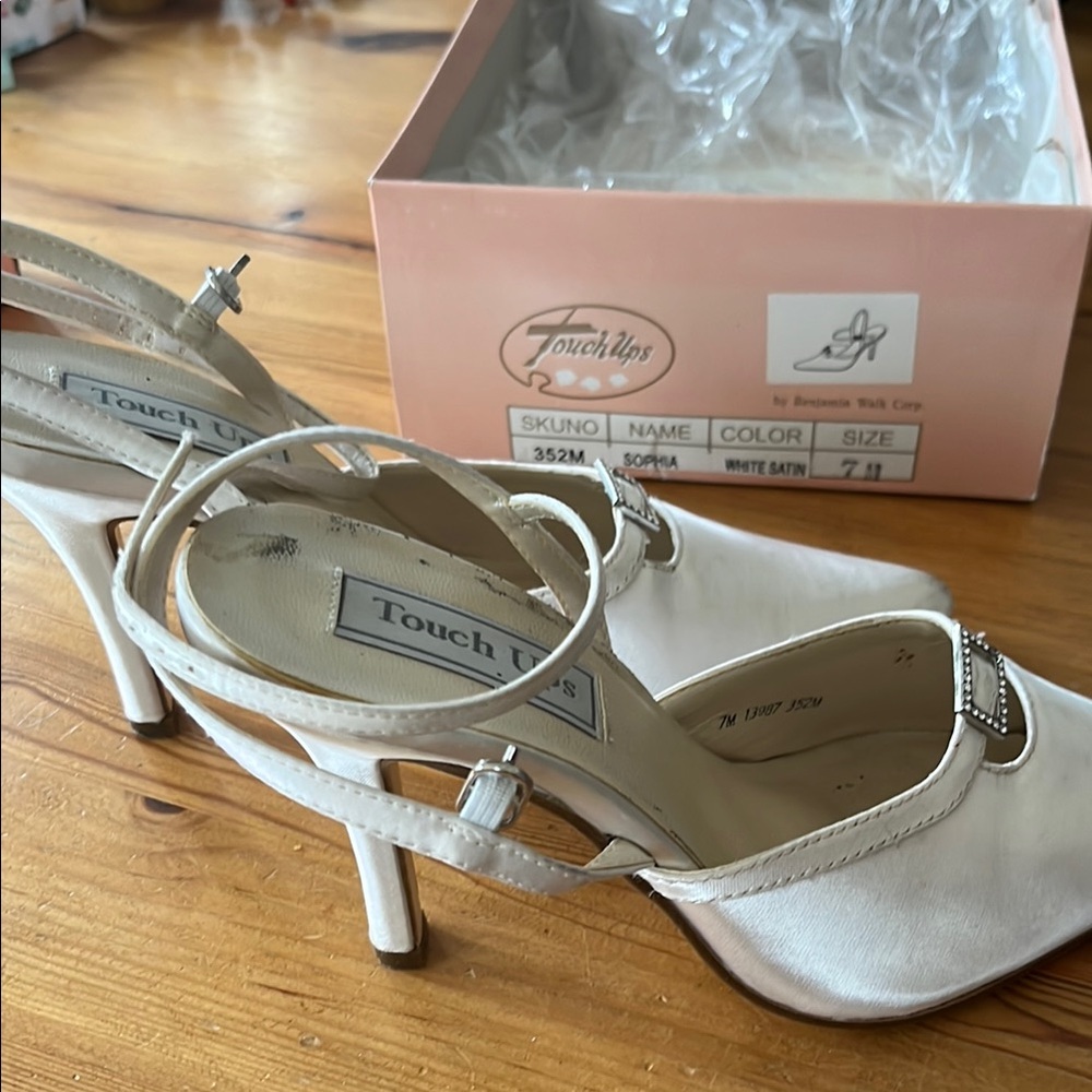 Touch Ups White Heels Minimalist Dress Sandals, Sz 6M, White Satin, Sophia